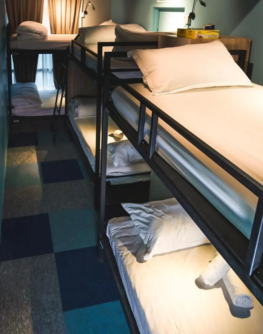 Vibrant Hostel Kota Kinabalu 0*,