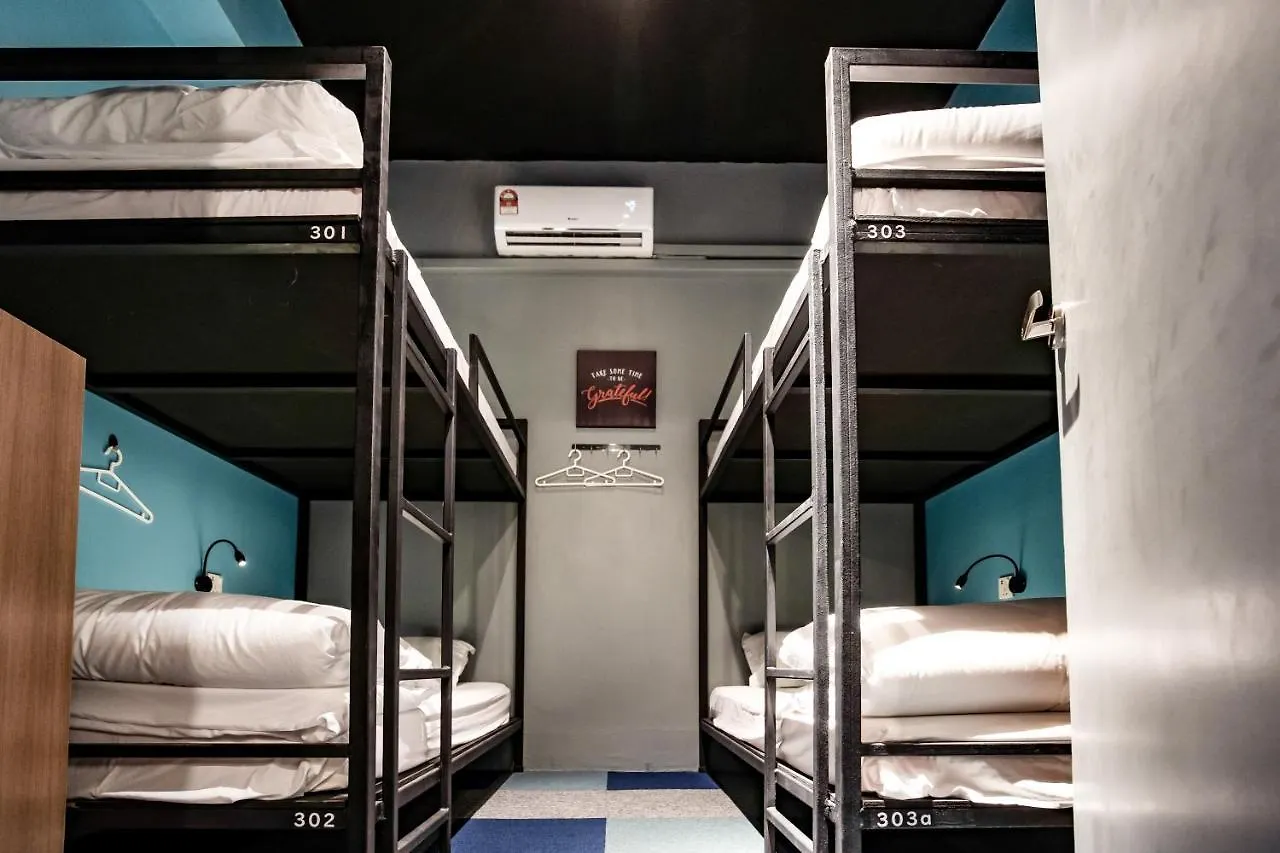 Vibrant Hostel Kota Kinabalu Malaysia