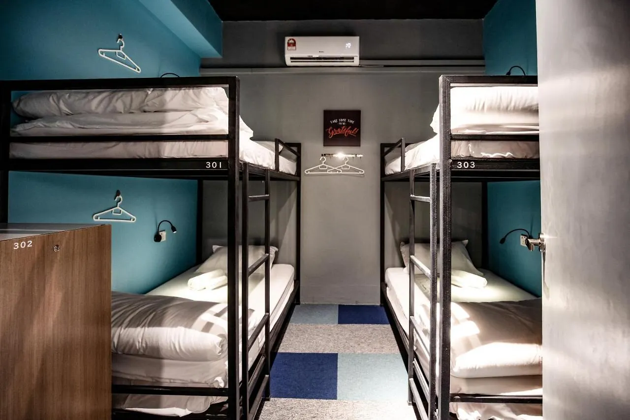 Vibrant Hostel Kota Kinabalu 0*,